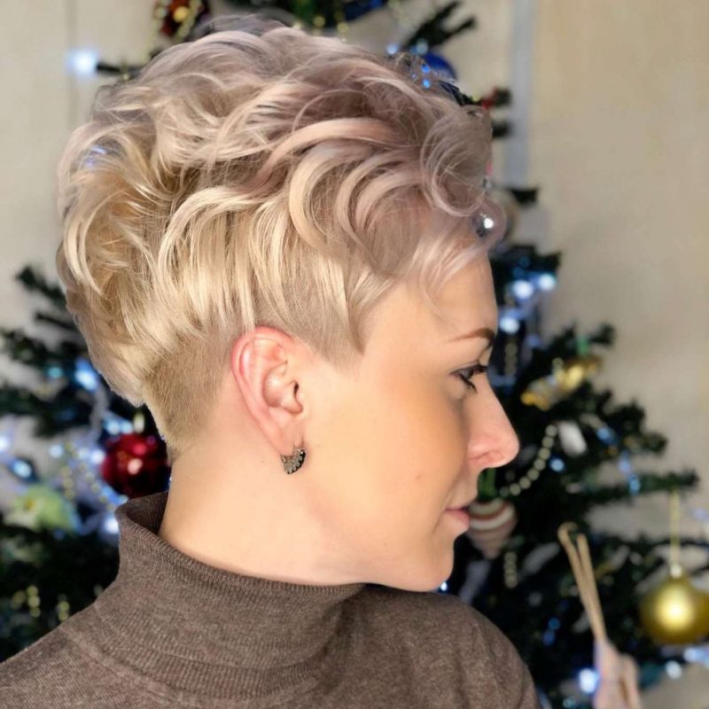Saundra Flores Short Hairstyles - 2