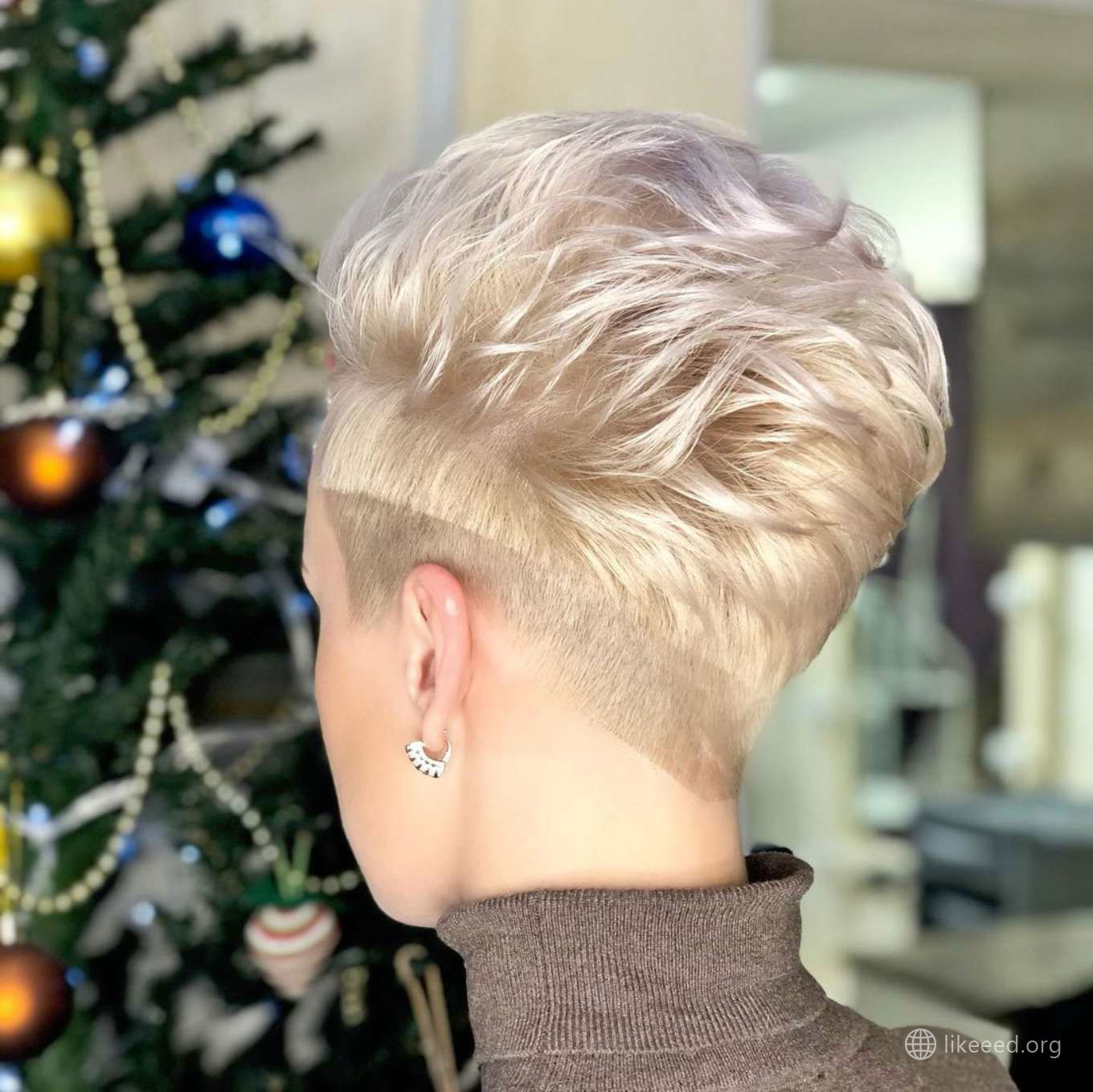 Saundra Flores Short Hairstyles – 3
