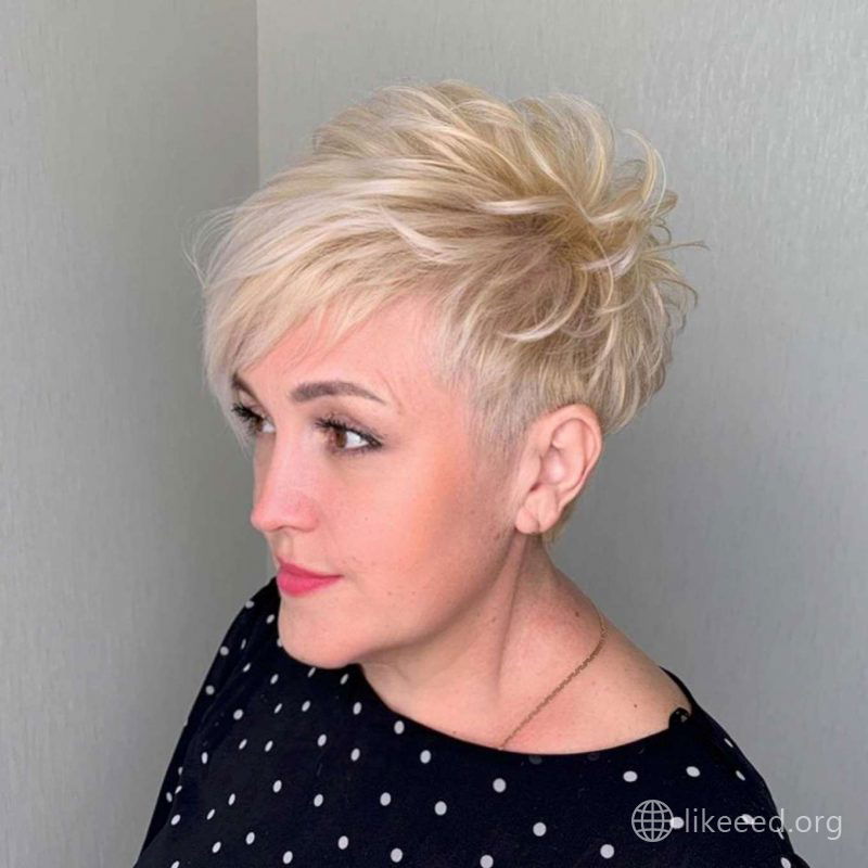 Stella Sullivan Short Hairstyles - 3
