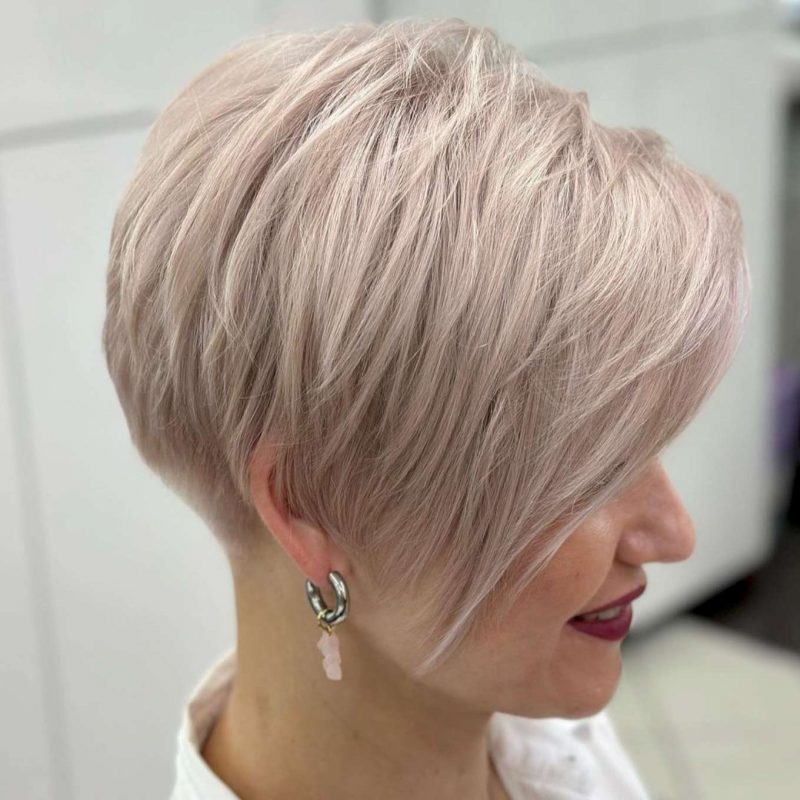 Queen Clark Short Hairstyles - 4