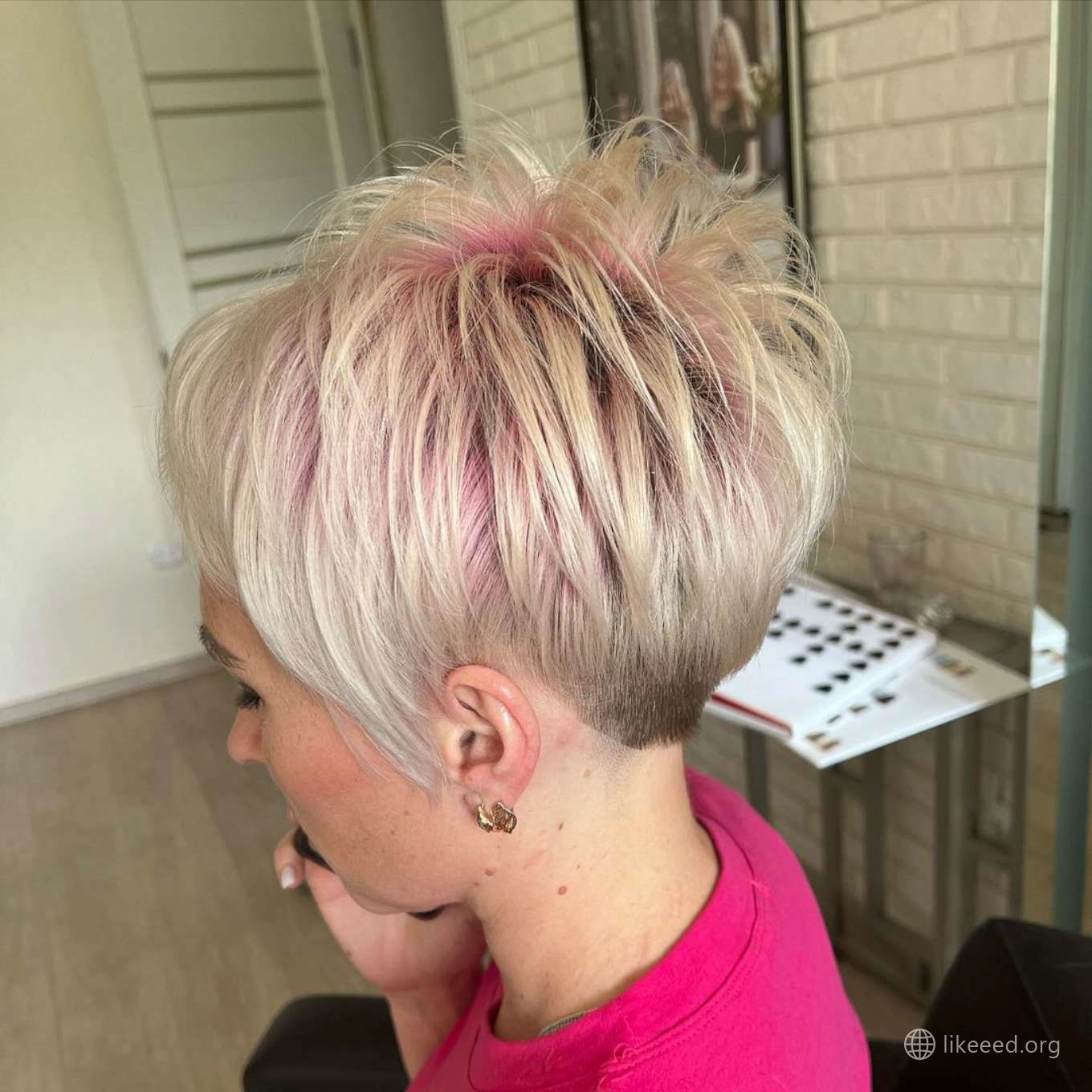 Suzanne Flores Short Hairstyles – 2