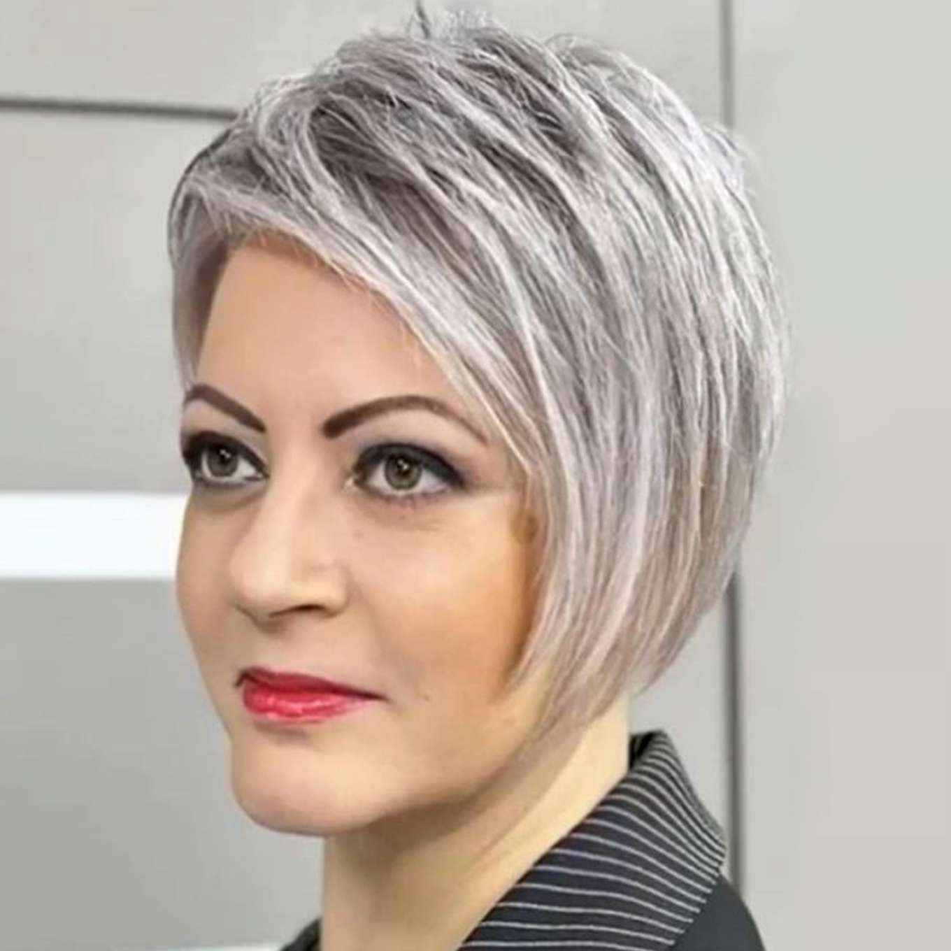 Nanette Sullivan Short Hairstyles – 3