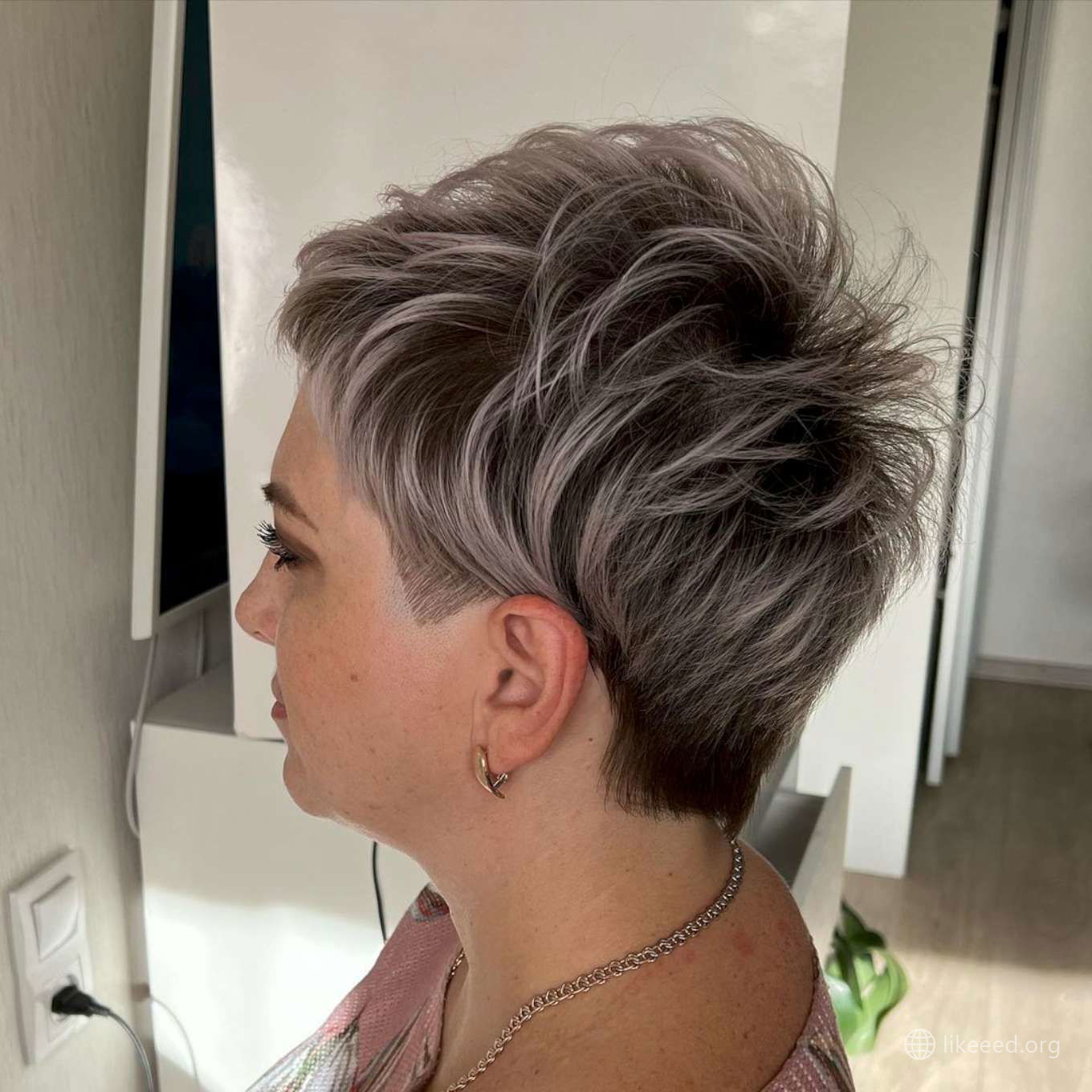 Alexandria Clark Short Hairstyles – 2