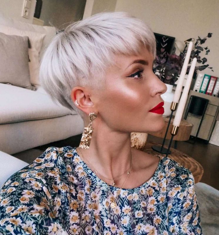 Madeleine Schön Short Hairstyles - 2