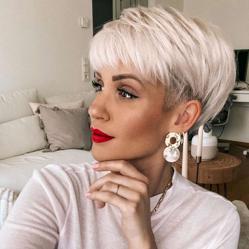 Madeleine Schön Short Hairstyles - 3