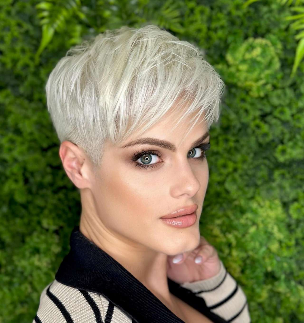 Chic Pixie Hairstyle