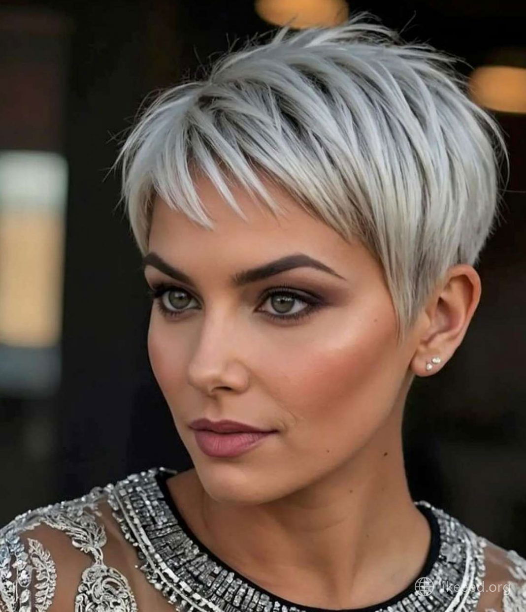 Stunning Pixie Haircuts for a Modern Look - 1