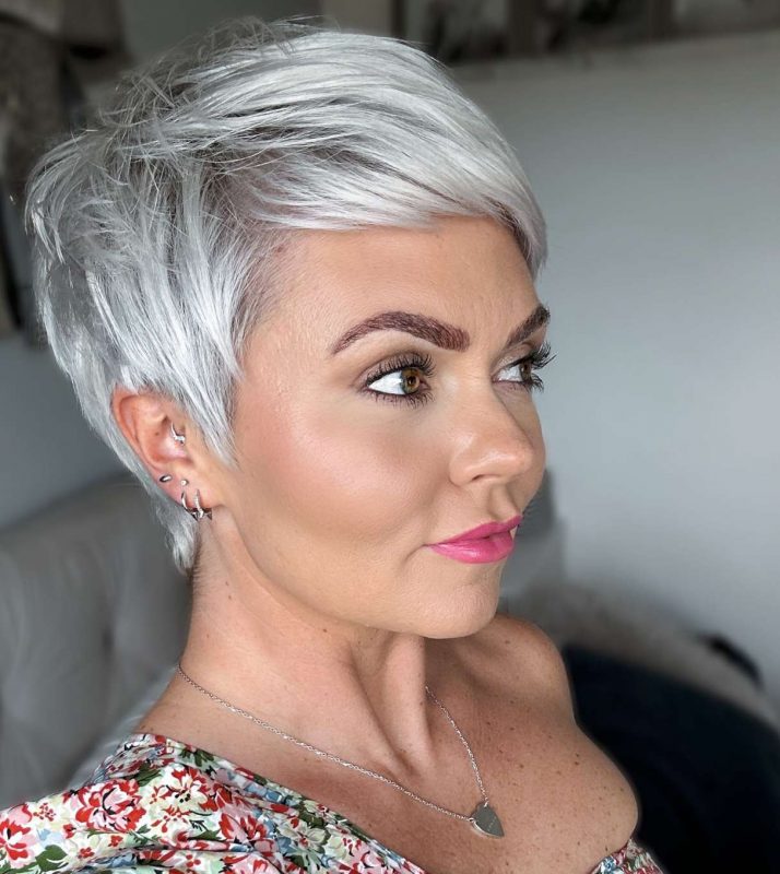 The Beauty of Short Haircuts A Modern Approach - 5